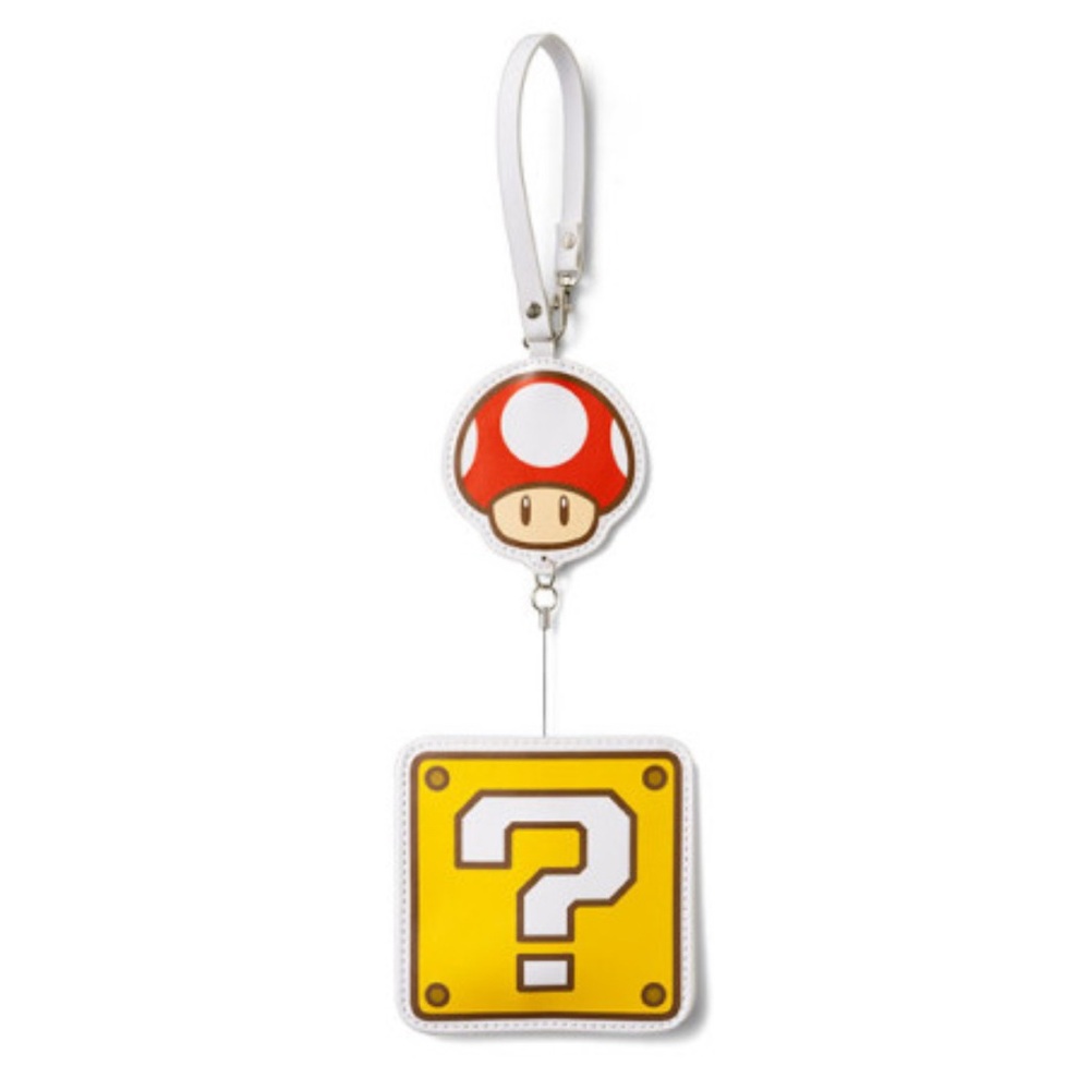 BNIB Japan Nintendo Super Mario ID Card Case holder (Super Mushroom)